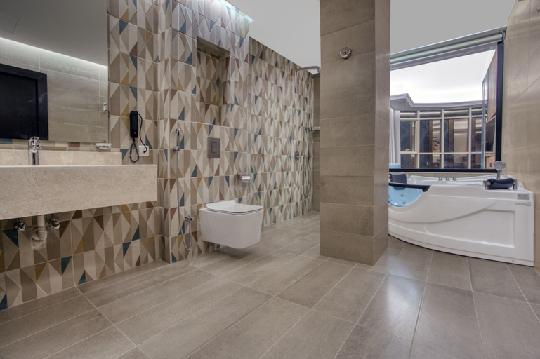 Bathroom 5, Aluya Hotel, Jeddah