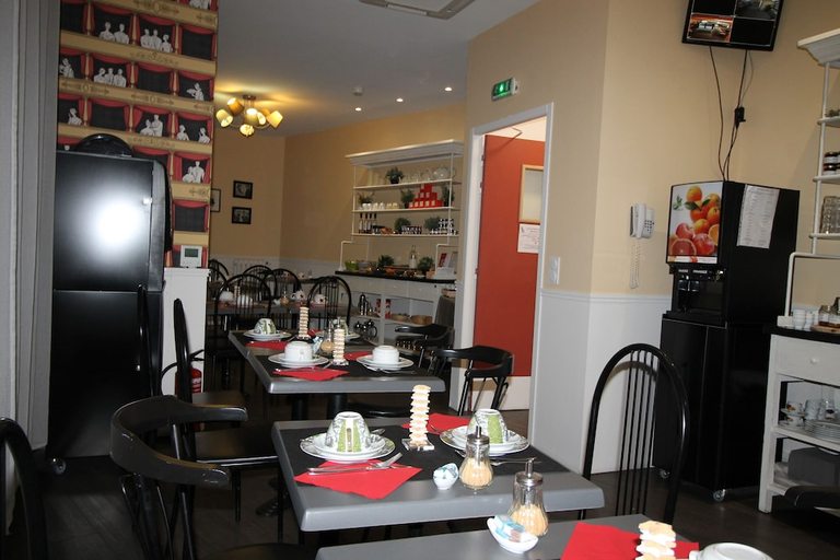 Food & Drinks 5, Regina Hotel, Vaucluse