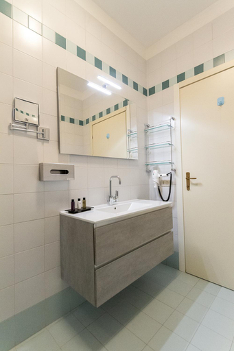 Bathroom 3, Residence San Miguel (4), Vicenza