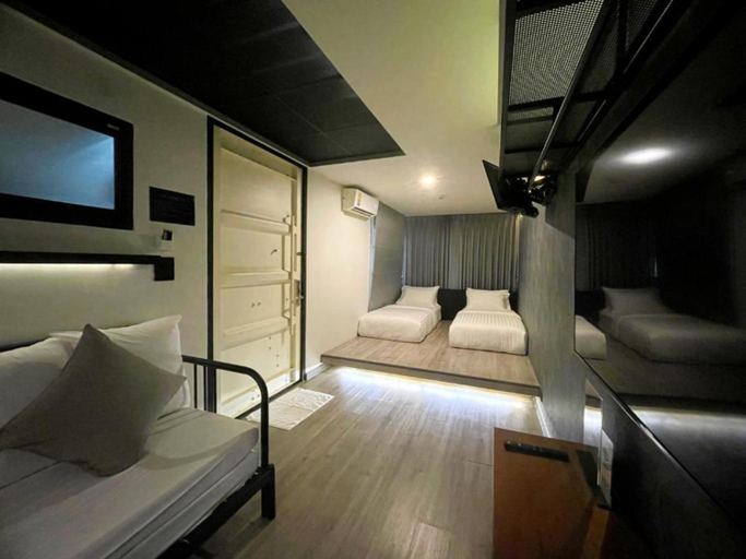 Bedroom 3, Nights in A Box, Muang Chon Buri