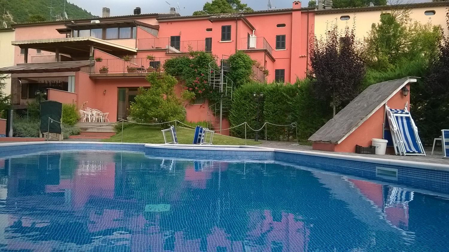 Others 2, Albergo Montenerone, Pesaro E Urbino
