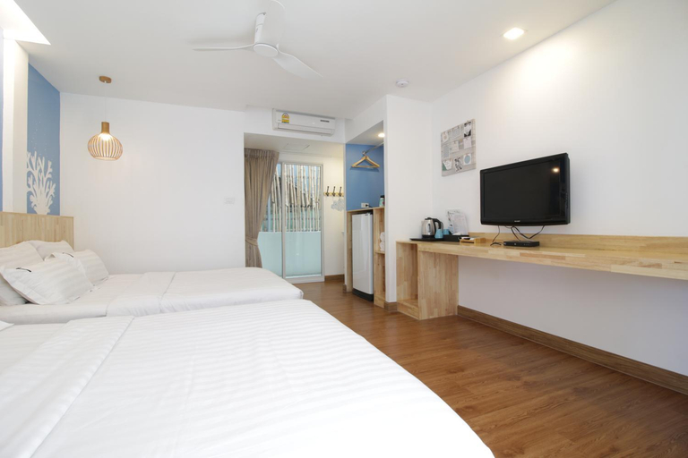 Bedroom 3, Tawaen Beach Resort, Pattaya