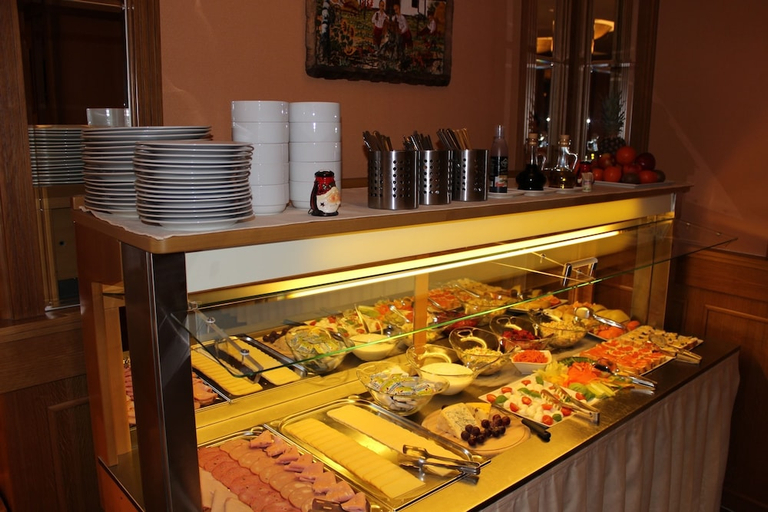Food & Drinks 4, Hotel Askania, Praha 2