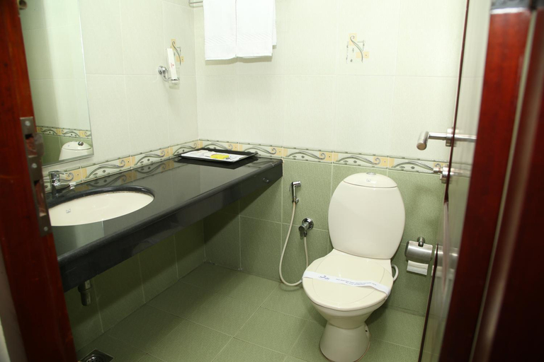 Bathroom 3, Kallada Residency, Thrissur