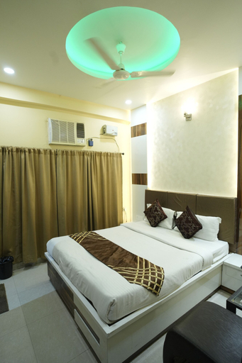 Bedroom 2, Hotel Raj Kamal Palace, Varanasi