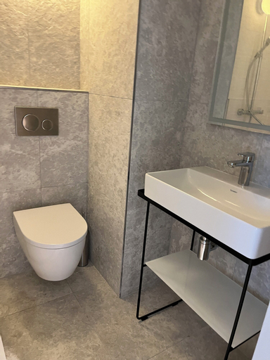 Bathroom 9