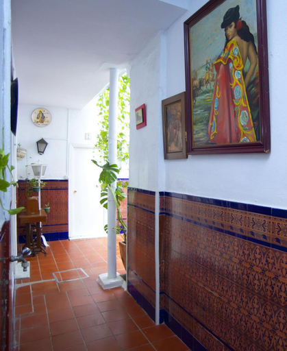 Others 5, Pension Santa Maria La Blanca, Sevilla
