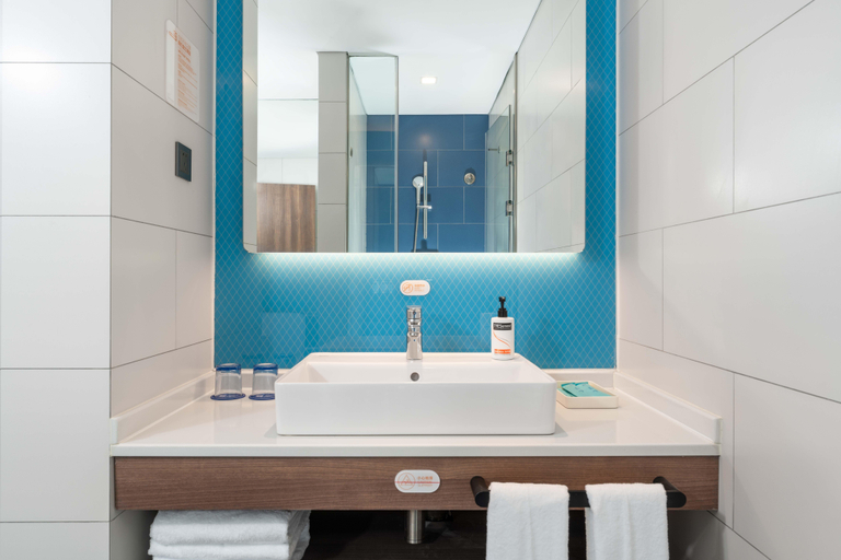 Bathroom 20