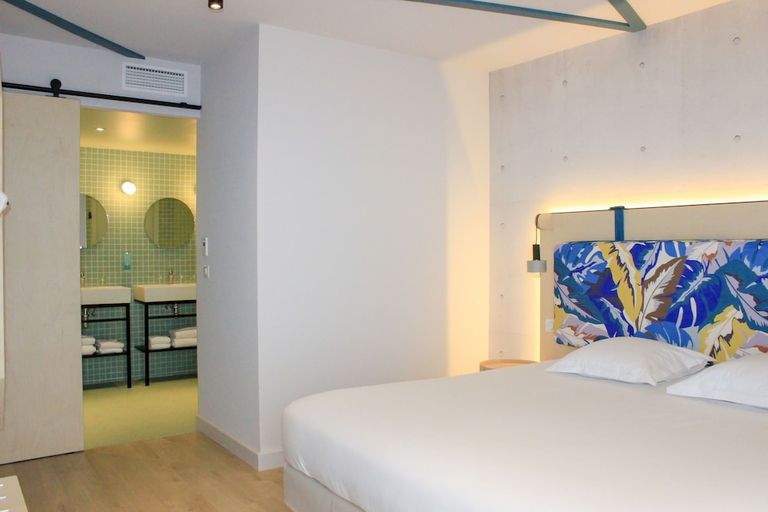 Bedroom 4, Urban Hotel Aix-les-Bains, BW Signature Collection, Savoie