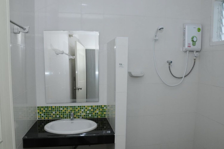 Bathroom 4, Weerawan Place, Muang Khon Kaen