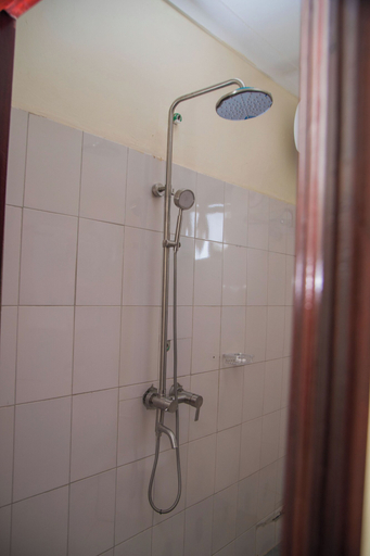 Bathroom 4, The Nile Luxe Hotel, Jinja
