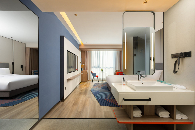 Bathroom 15