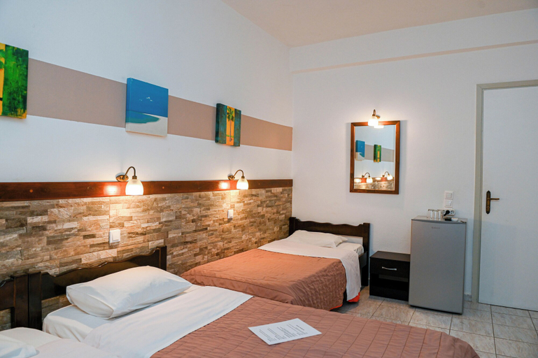 Bedroom 3, Hotel Narkissos, South Aegean