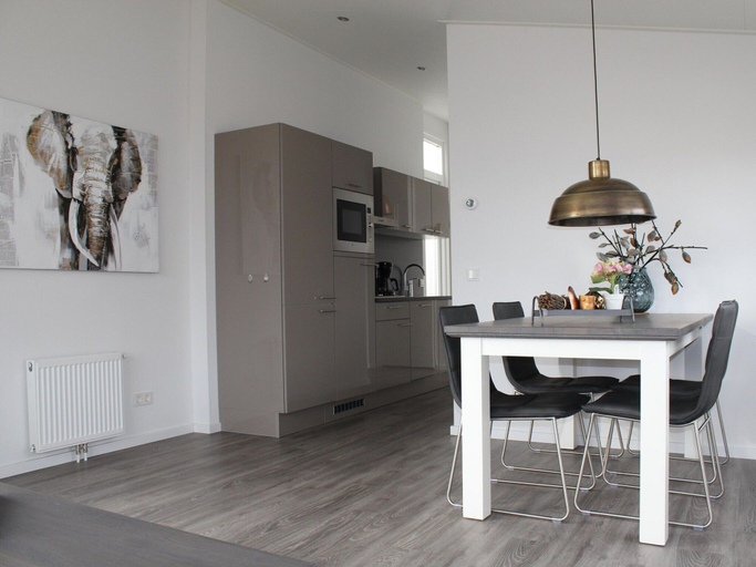 Others 5, Holiday Home in Limburg With Outdoor Fireplace, Margraten