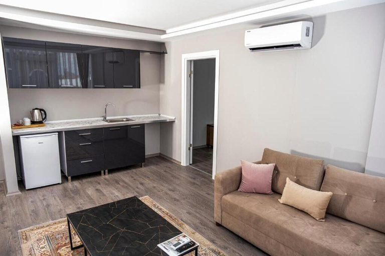Bedroom 3, Comfort Center, Merkez