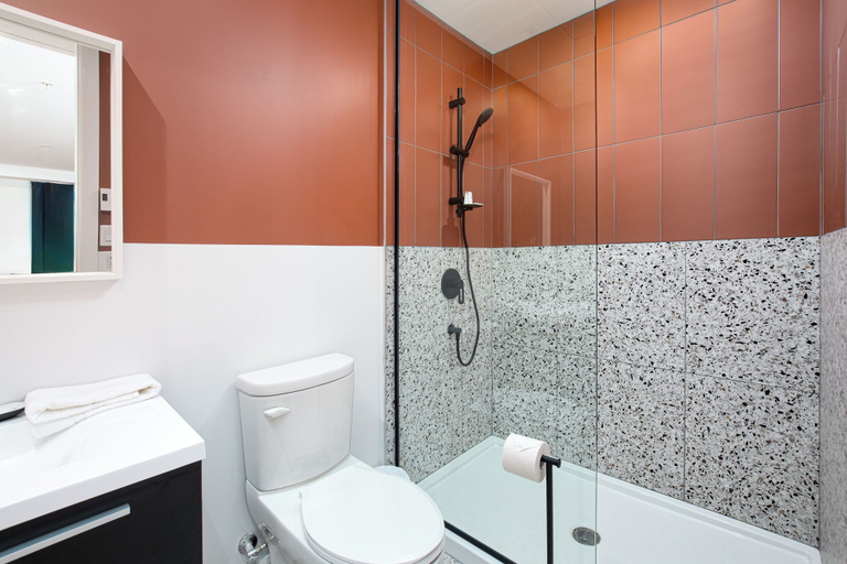 Bathroom 3, Les Lofts de Vitré - Par Les Lofts Vieux-Québec, Communauté-Urbaine-de-Québec