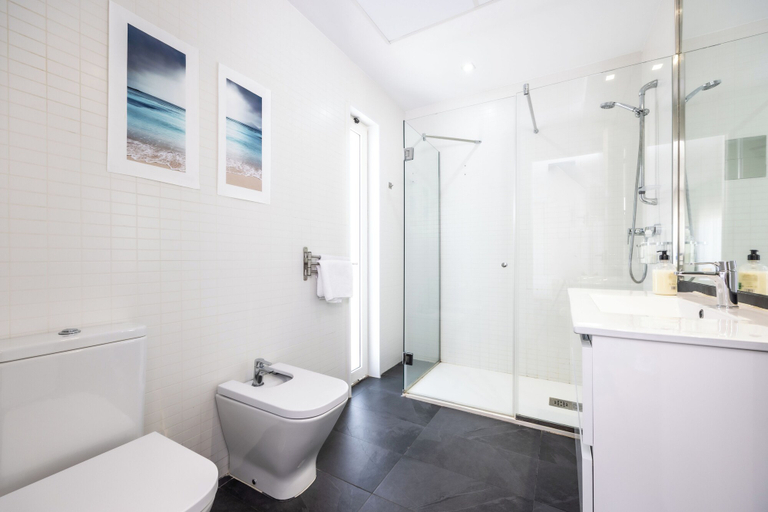 Bathroom, Apartamentos Turísticos Metrópolis, Murcia