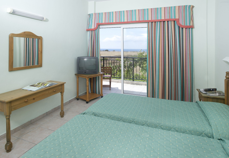 Bedroom 5, Akamanthea Holiday Village