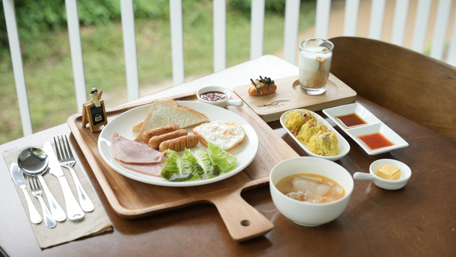 Food & Drinks 5, Baan Rai Santisuk, Lom Sak