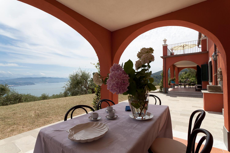 Food & Drinks 4, Villa Bellosguardo Apartments, La Spezia