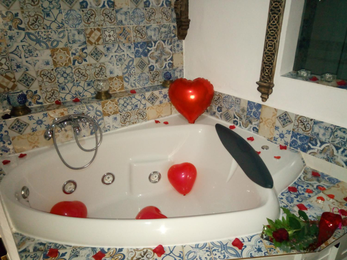 Bathroom 4, Casa del agua, Jaén
