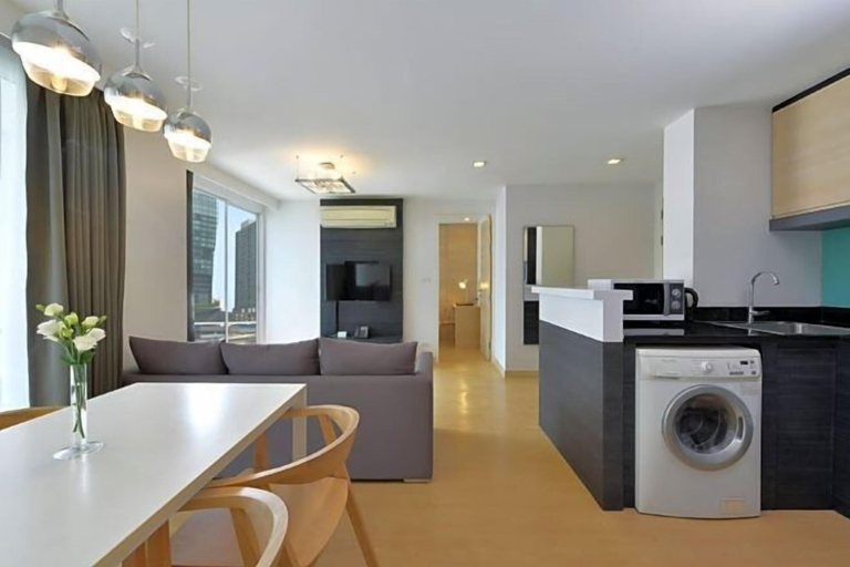 Dining Room 8