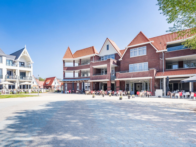 Exterior 4, Modern Coastal Escape, Veere