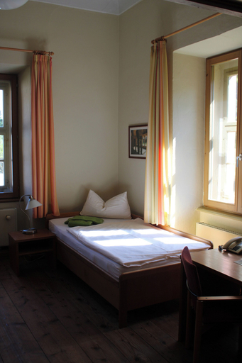 Bedroom 3, Gästehäuser St Marienthal, Görlitz