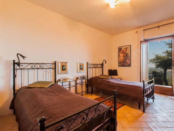 Room 3, Nice Apartment in Seggiano, Grosseto