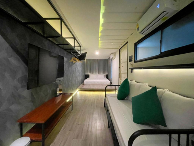 Bedroom 3, Nights in A Box, Muang Chon Buri