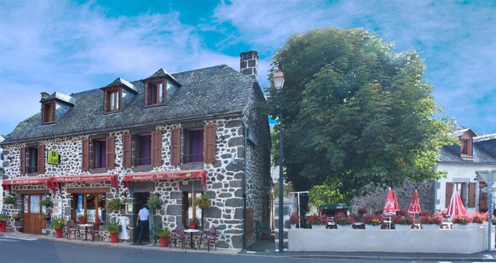 Others 5, Hotel De La Poste, Cantal