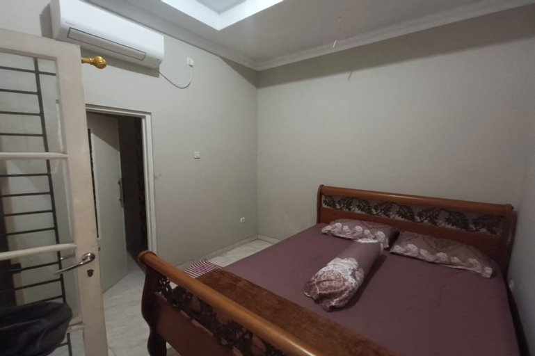 Bedroom 2, OYO 93932 Paviliun Dr Edison, Bogor
