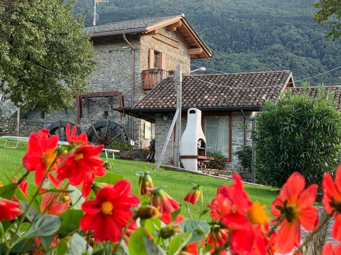 Il Granaio - Ancient Molino Maufet Watermill on Lake Como - Garden View, Lecco