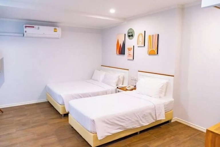 Bedroom 12