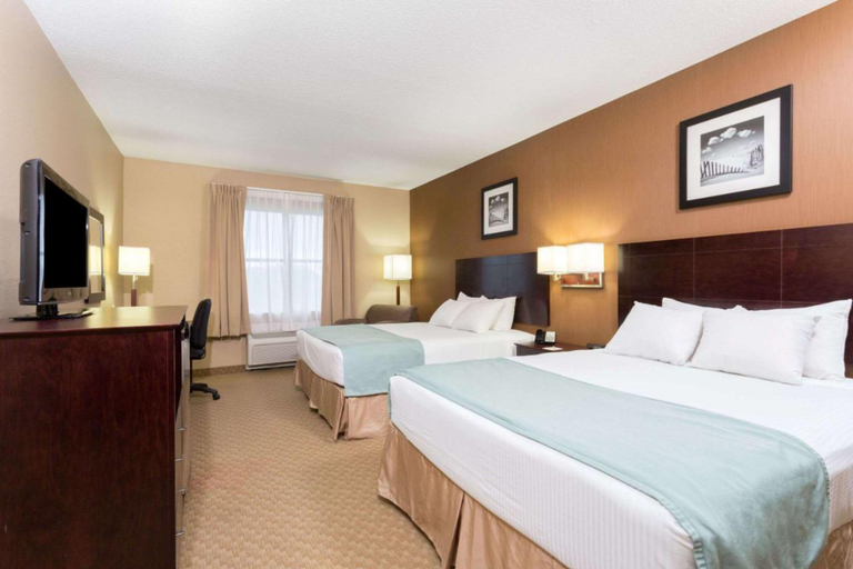 PALM COAST HOTEL & SUITES-I-95 Room Type - 2 Queen Standard Communications Accessible