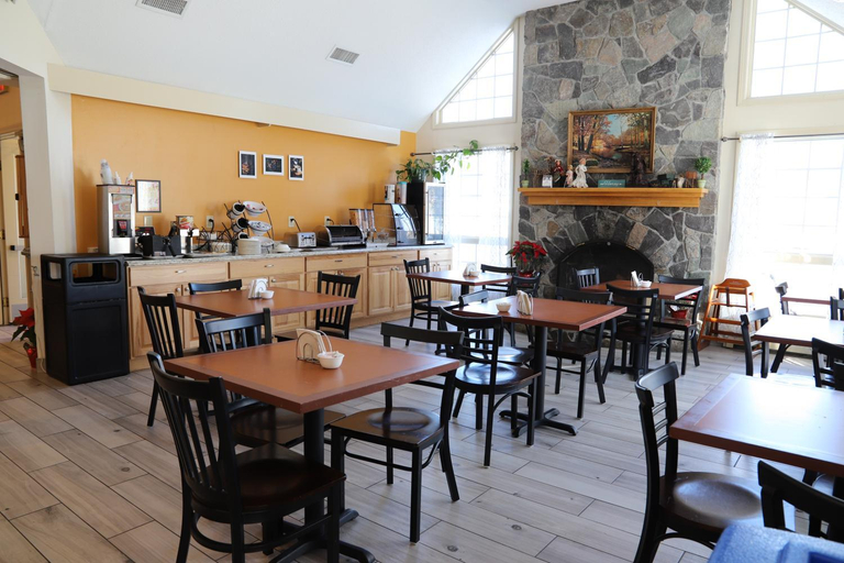 Food & Drinks 5, The Lodge At Jackson Village, Carroll