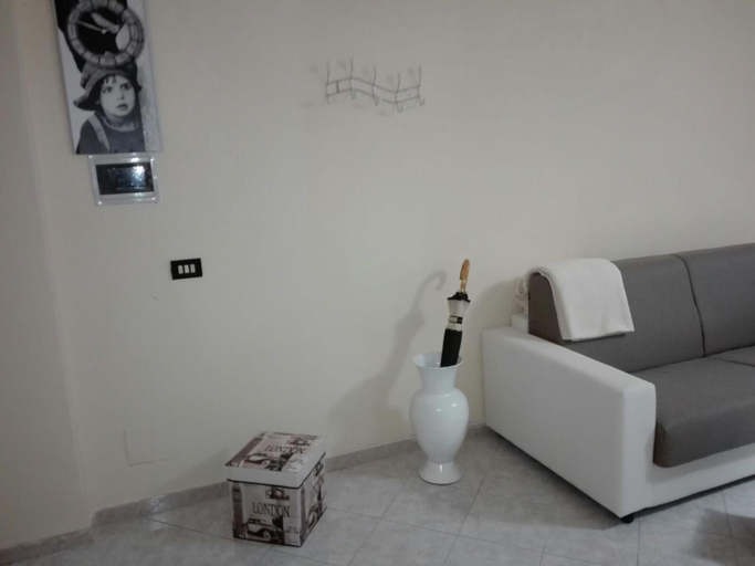 Others 5, Alpivida Home, Napoli