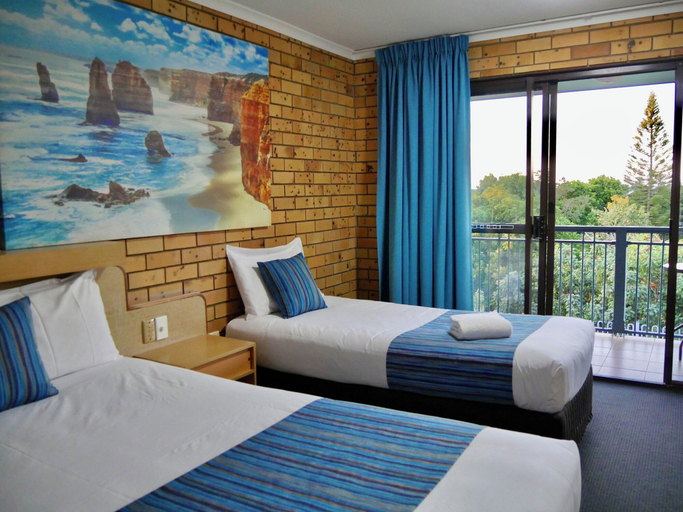 Bedroom 4, Tannum on the Beach Motel, Calliope - Pt A