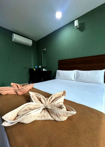 Bedroom 18