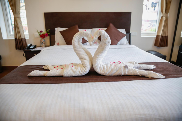 Bedroom 2, Paradise Perfect - Nonsmoking Non alcoholic No unmarried couples, The Nilgiris