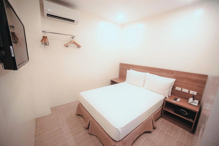 Bedroom 1, Trip Inn, Legazpi City