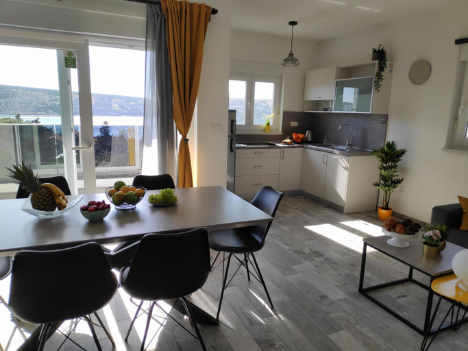 Others 4, Maristo Apartments, Novalja