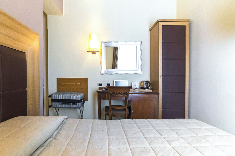 Bedroom 4, Villa Tirreno, Viterbo