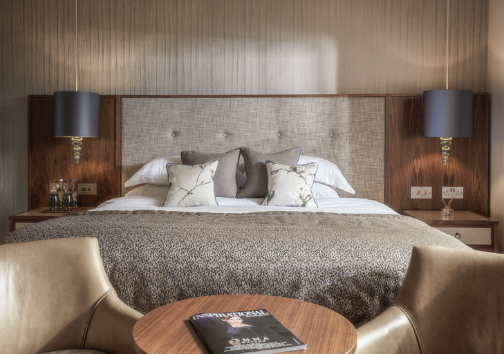 Bedroom 3, Mallory Court Country House Hotel and Spa, Warwickshire