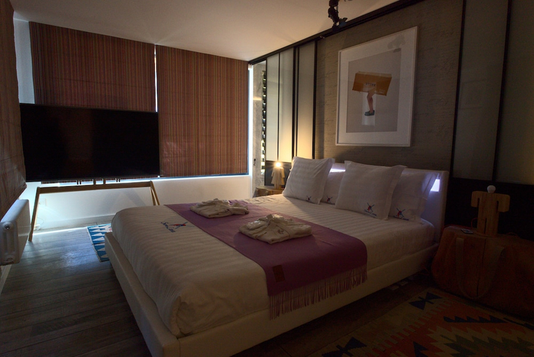 Bedroom 2, Snow Lodge Boutique Hotel, Savoie