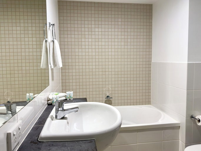 Bathroom 5, Trilogy Surfers Paradise, Gold Coast