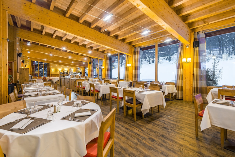 Food & Drinks 5, Big Sky Hotel, Haute-Savoie