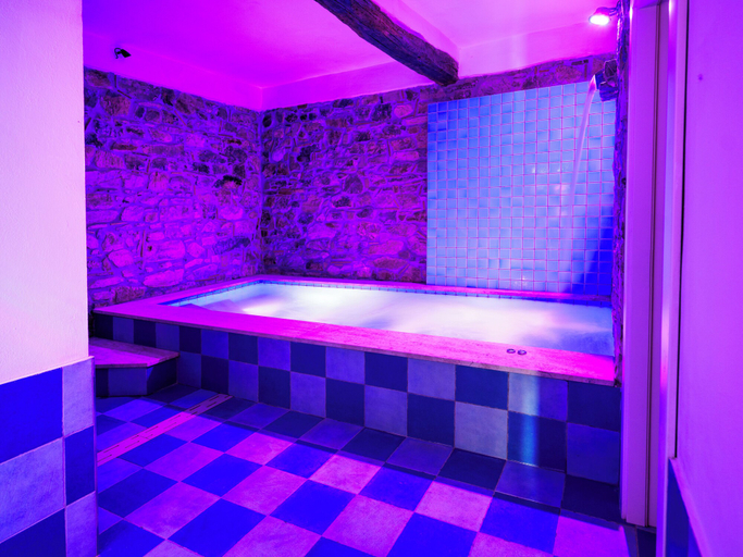 Bathroom 4, L' Aia Resort, Salerno
