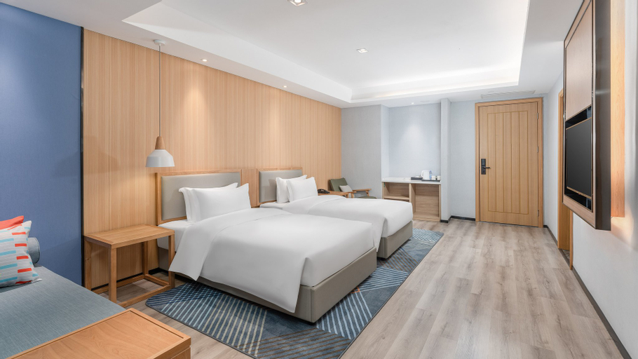 Bedroom 12