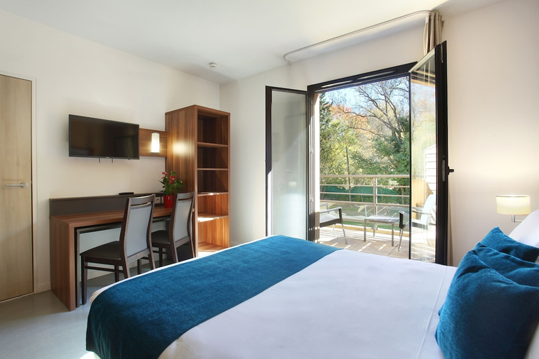 Bedroom 3, Suite Home Aix en Provence Bouc Bel Air, Bouches-du-Rhône